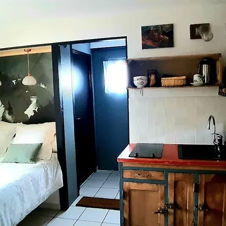 La Station 710 Insolite Entre Sioule Et Sancy Apartment Les Ancizes-Comps